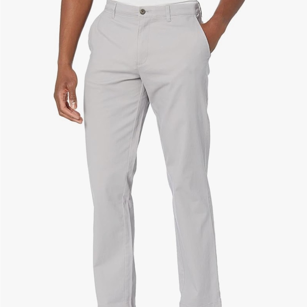 Amazon Essentials Men's Classic-Fit Casual Stretch Chino Pant New With Tags